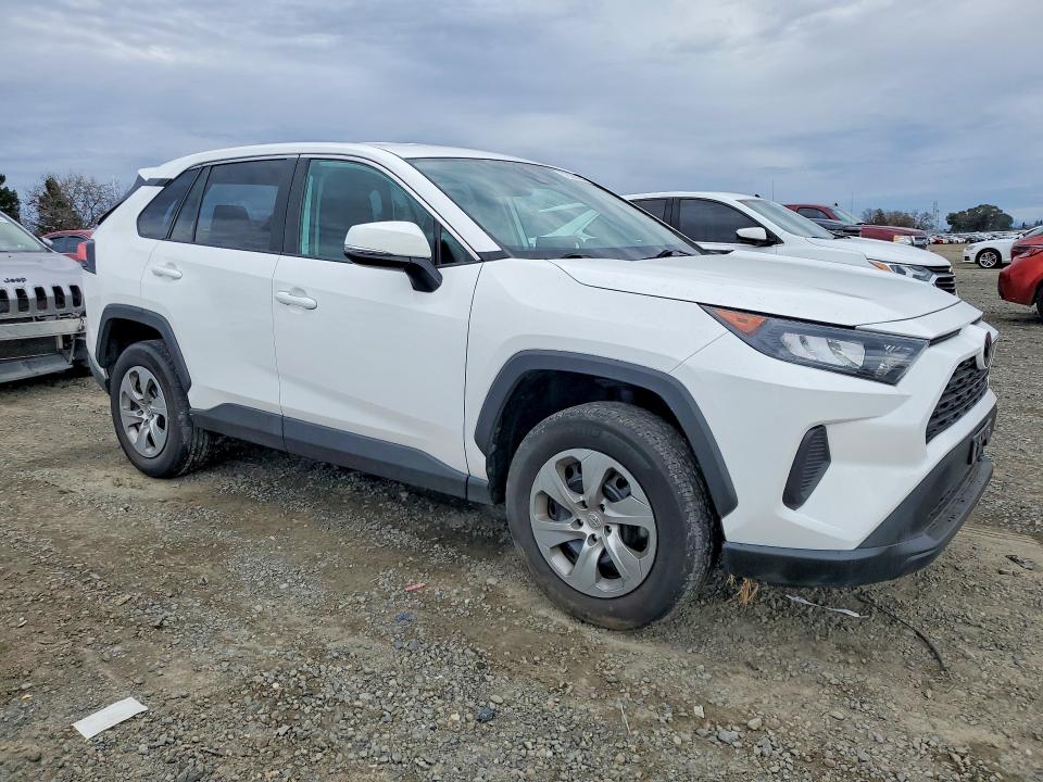 Photo 4 from auction – 2022 TOYOTA RAV4 with VIN 2T3K1RFV8NC185402