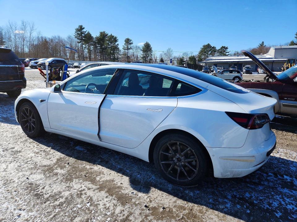 Photo 2 from auction – 2019 TESLA MODEL 3 with VIN 5YJ3E1EA8KF309855