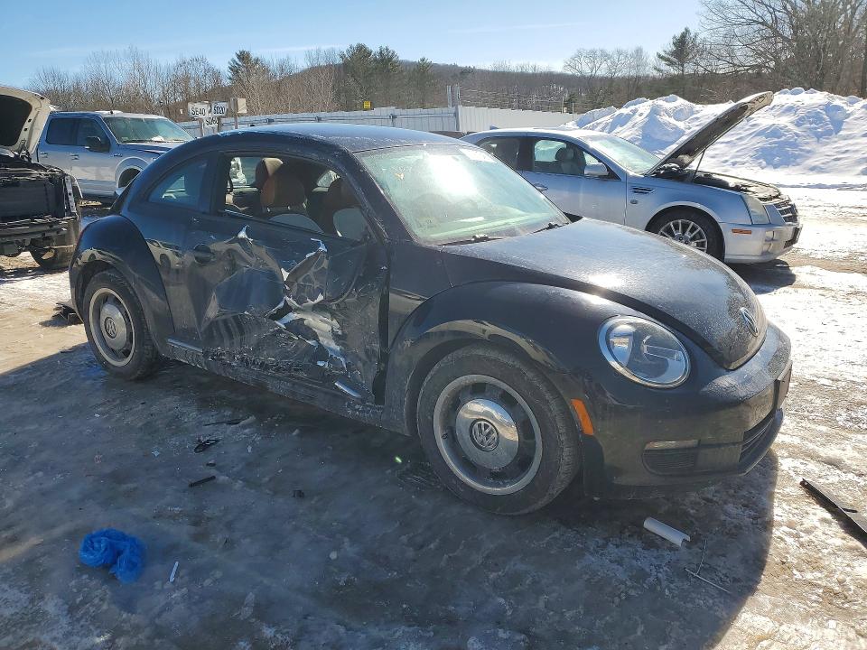 Photo 4 from auction – 2016 VOLKSWAGEN BEETLE with VIN 3VWF17AT4GM636451