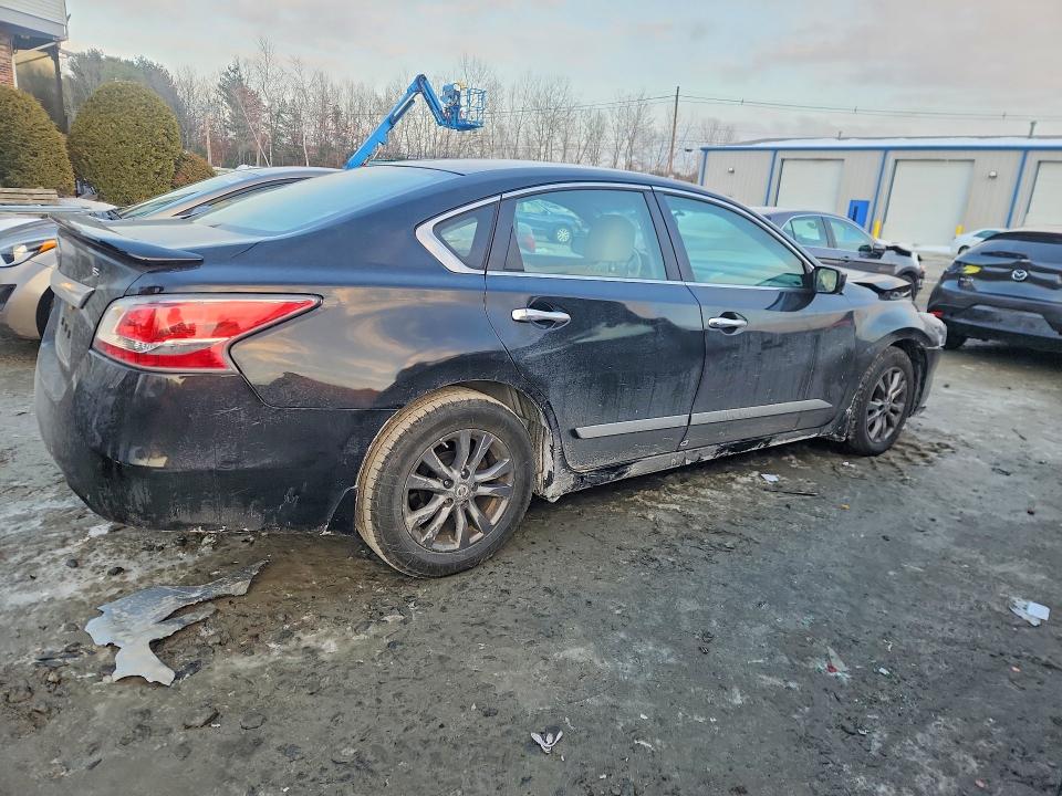 Photo 3 from auction – 2015 NISS ALTIMA with VIN 1N4AL3AP6FN349321