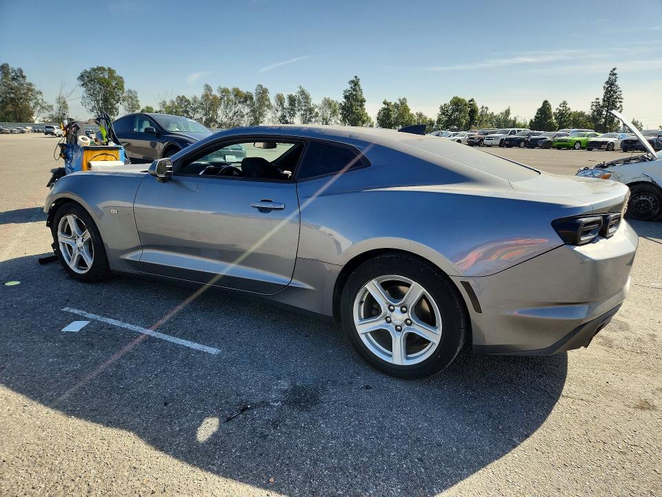 Photo 2 from auction – 2019 CHEVROLET CAMARO with VIN 1G1FB1RX6K0151401