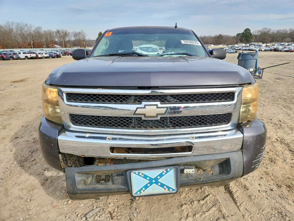 Photo 5 from auction – 2010 CHEVROLET SILVERADO with VIN 1GCSKSE30AZ114305