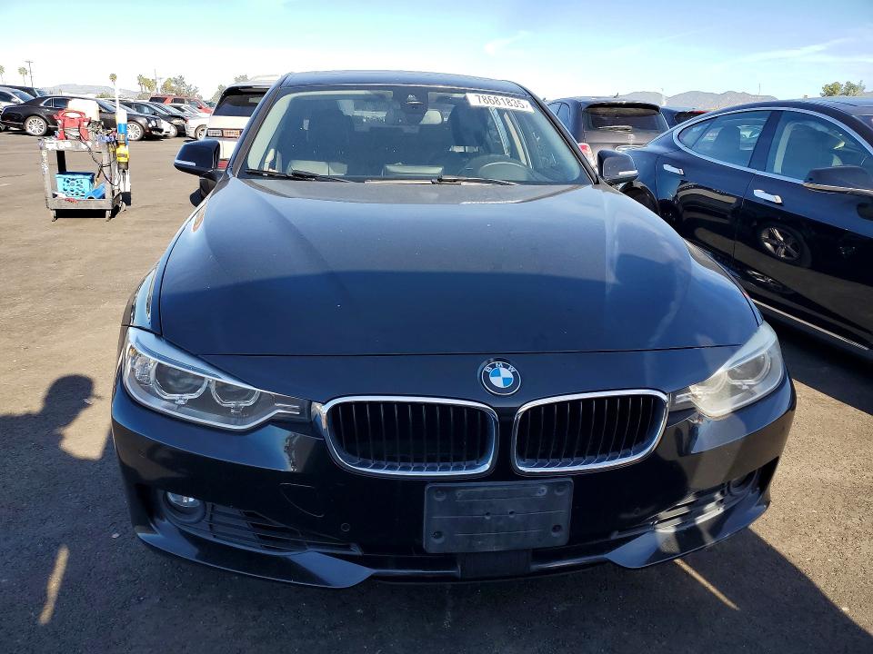 Photo 5 from auction – 2015 BMW 328 with VIN WBA3C1C55FK121974
