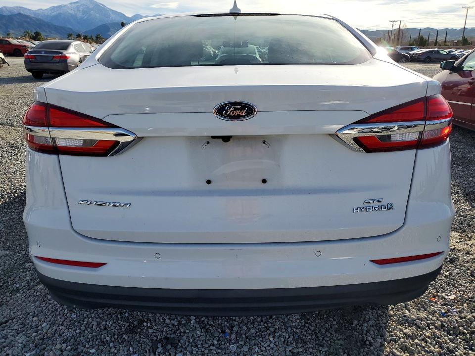 Photo 6 from auction – 2019 FORD FUSION with VIN 3FA6P0LU0KR174454