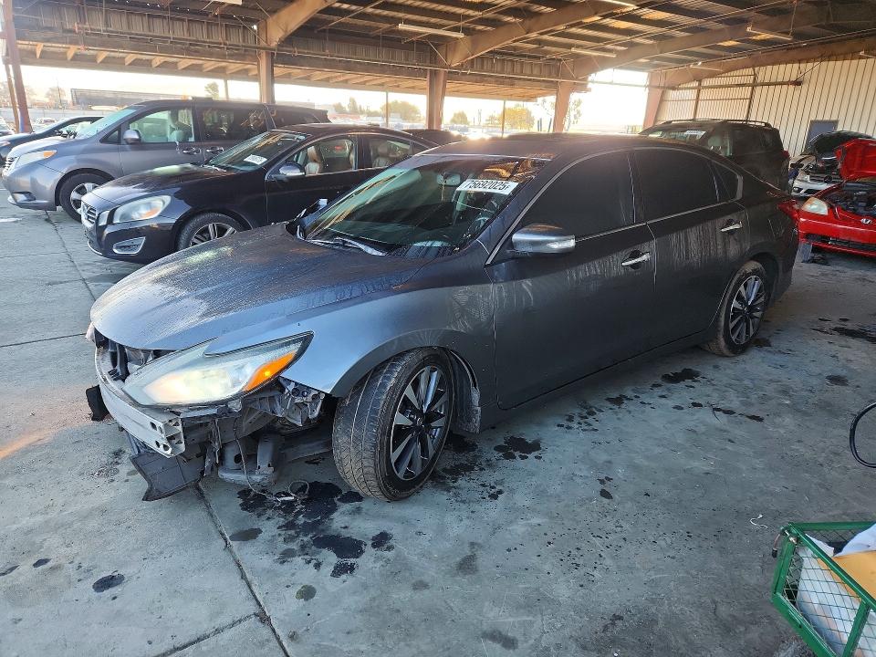 NISSAN ALTIMA 2017 with VIN 1N4AL3APXHC287842 - Photo from auction
