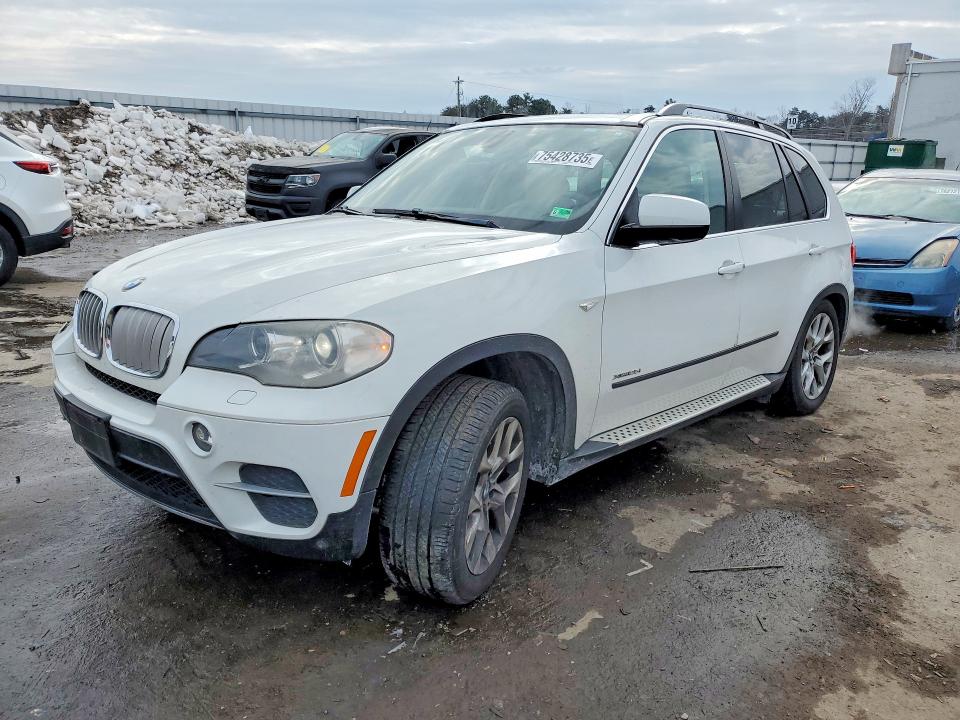 BMW X5 XDRIVE3 2013 с VIN 5UXZV4C54D0B16686 - Фото с аукциона