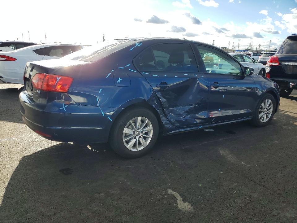 Photo 3 from auction – 2011 VOLKSWAGEN JETTA with VIN 3VWDZ7AJ4BM091603