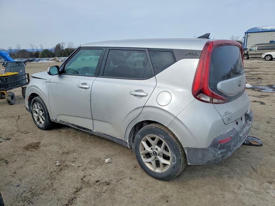 Photo 2 from auction – 2021 KIA SOUL with VIN KNDJ23AU2M7740065