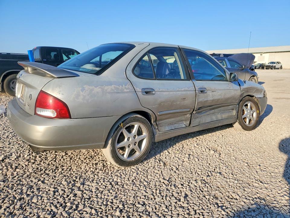 Photo 3 from auction – 2001 NISSAN SENTRA with VIN 3N1BB51D91L106827