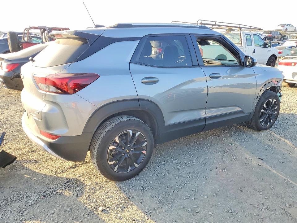 Photo 3 from auction – 2023 CHEVROLET TRAILBLAZE with VIN KL79MPS27PB193293