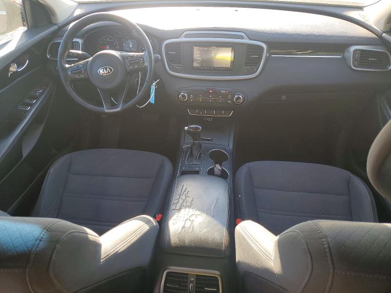 Photo 8 from auction – 2016 KIA SORENTO LX with VIN 5XYPG4A31GG014715