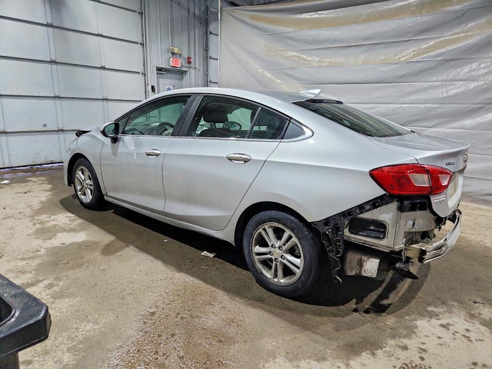 Photo 2 from auction – 2018 CHEVROLET CRUZE with VIN 1G1BE5SM2J7208549