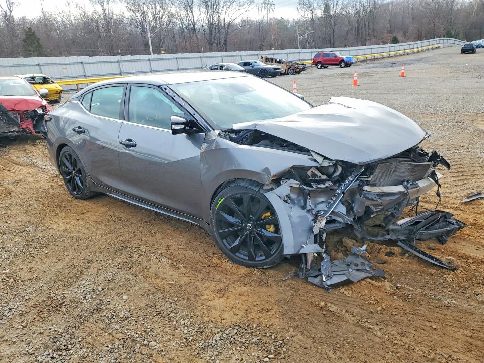 Photo 4 from auction – 2021 NISSAN MAXIMA with VIN 1N4AA6CV7MC504308