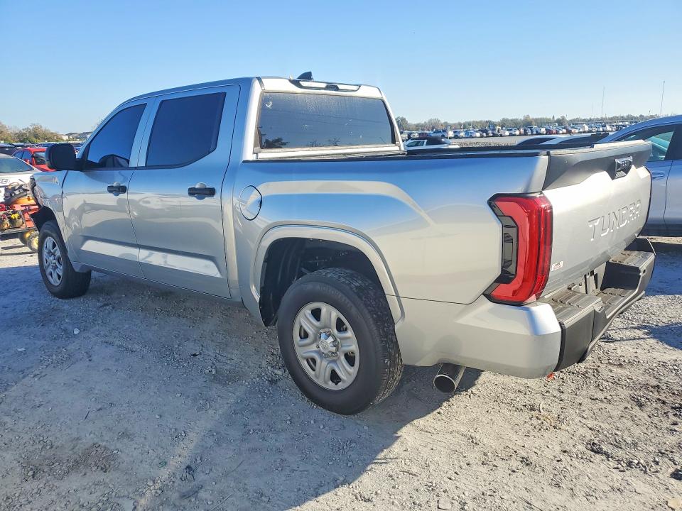 Photo 2 from auction – 2023 TOYOTA TUNDRA with VIN 5TFKB5AB5PX022366