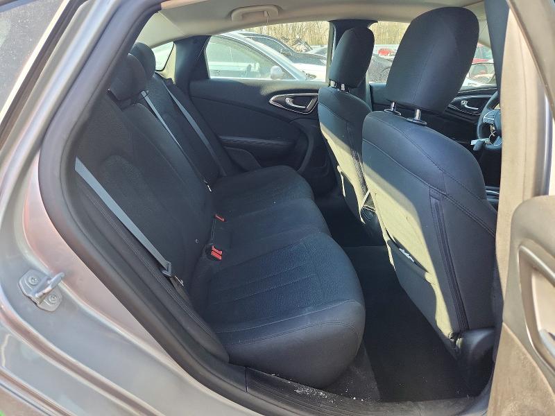 Photo 10 from auction – 2016 CHRYSLER 200 with VIN 1C3CCCAB7GN144099