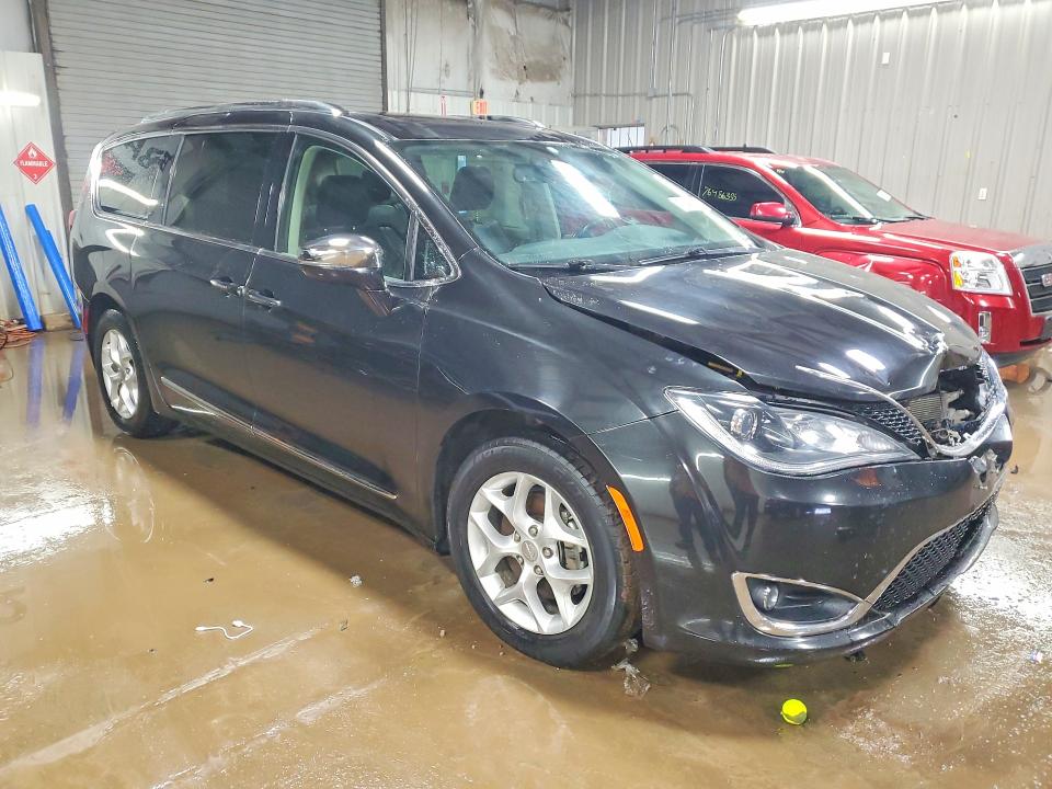 Photo 4 from auction – 2020 CHRYSLER PACIFICA with VIN 2C4RC1GG0LR199309