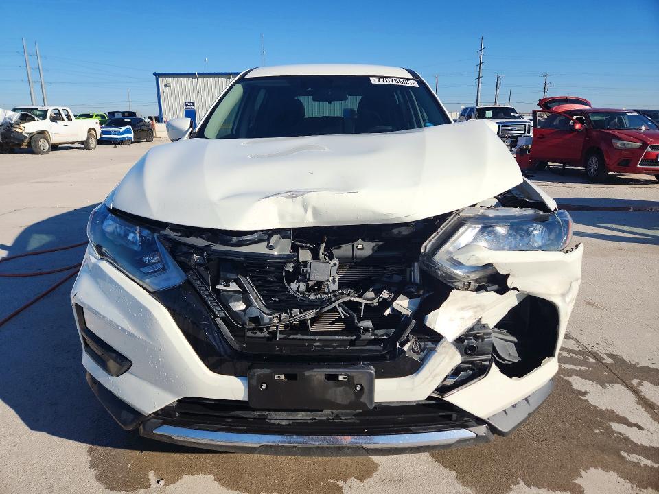 Photo 5 from auction – 2019 NISSAN ROGUE S with VIN 5N1AT2MT9KC841808