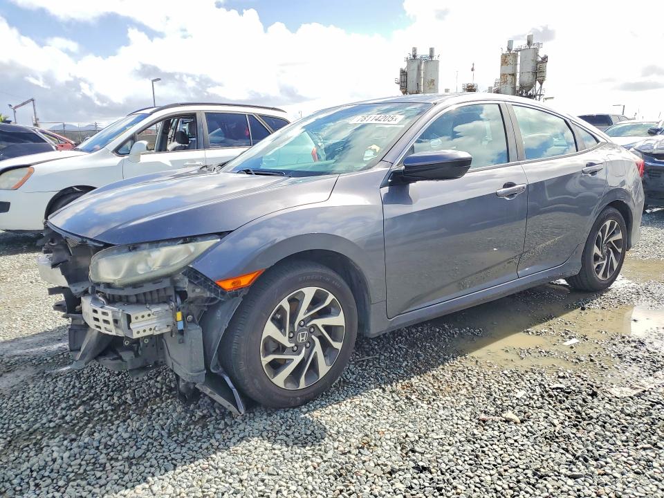 HONDA CIVIC 2017 with VIN 2HGFC2F78HH500773 - Photo from auction