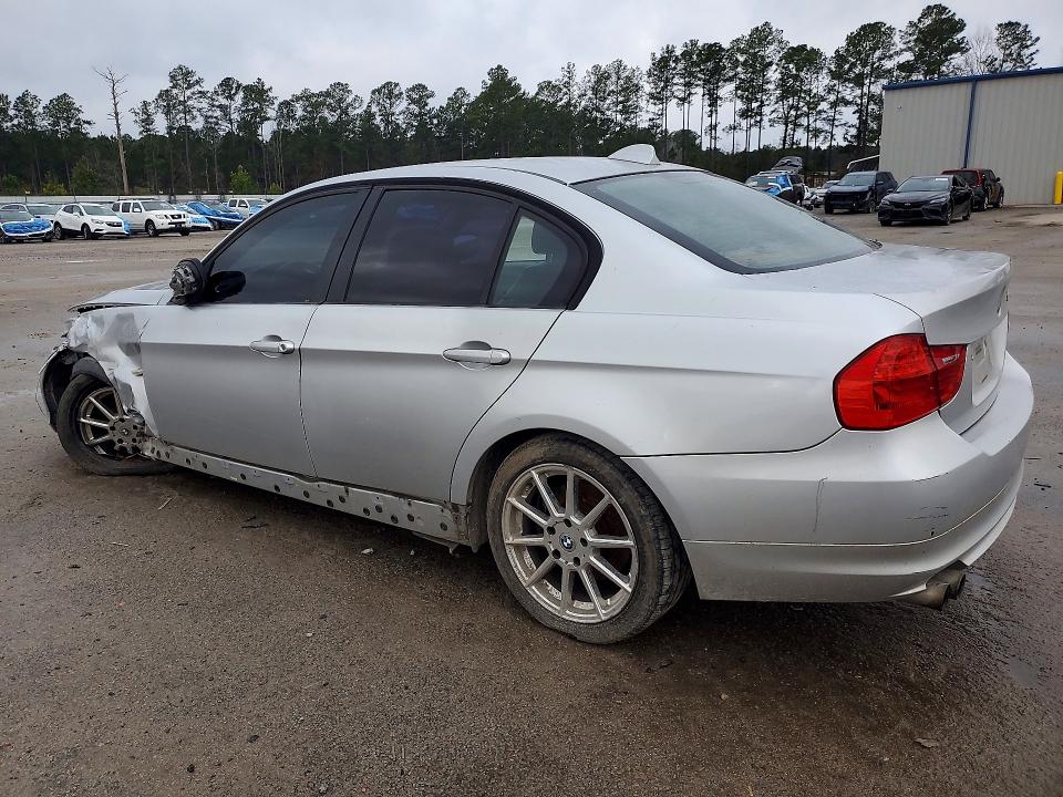 Photo 2 from auction – 2011 BMW 328 with VIN WBAPH5C50BA441861