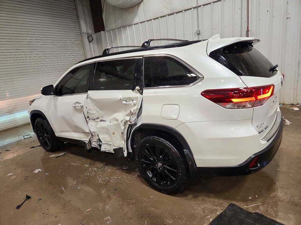 Photo 2 from auction – 2019 TOYOTA HIGHLANDER with VIN 5TDJZRFHXKS623069
