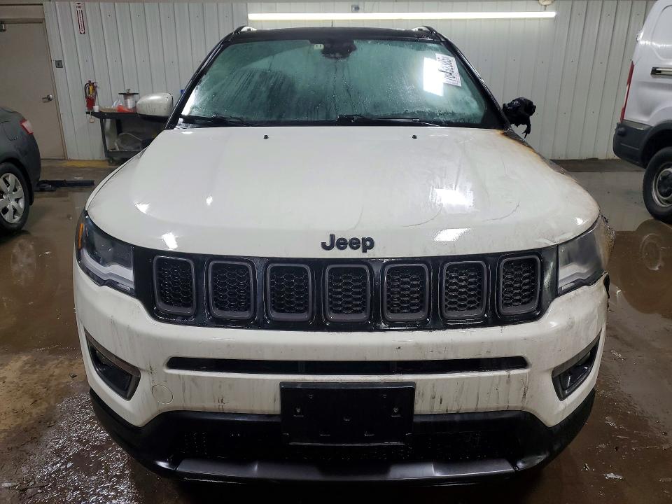 Photo 5 from auction – 2019 JEEP COMPASS with VIN 3C4NJDCB3KT670560