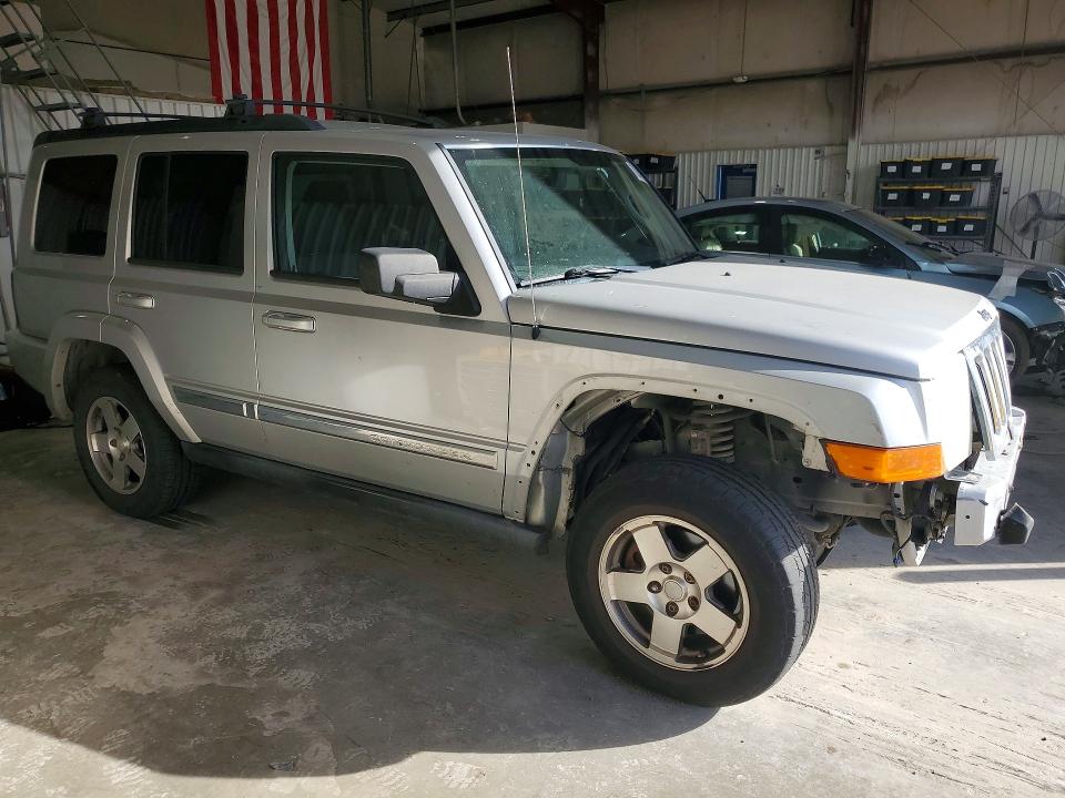 Photo 4 from auction – 2010 JEEP COMMANDER with VIN 1J4RH4GK8AC104292