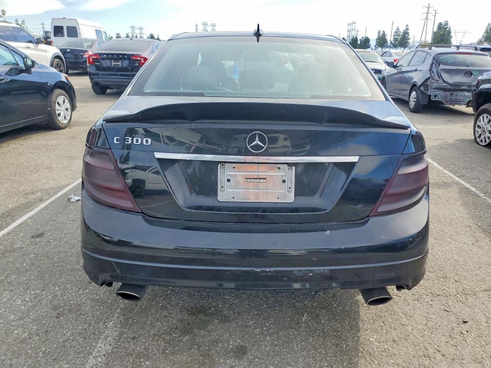 Photo 6 from auction – 2011 MERCEDES BENZ C with VIN WDDGF5EB3BR161144