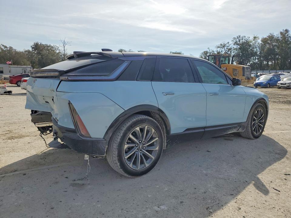 Снимка 3 от търг – 2024 CADILLAC LYRIQ с VIN 1GYKPVRK8RZ122159