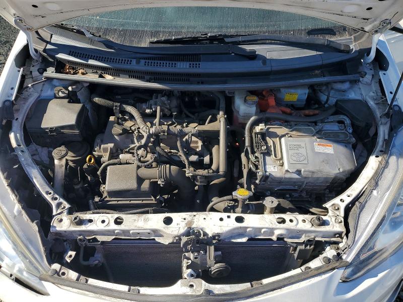 Photo 11 from auction – 2015 TOYOTA PRIUS C with VIN JTDKDTB31F1580786