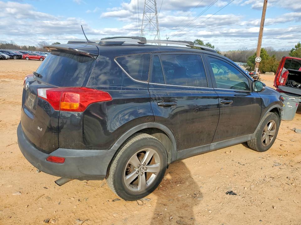 Photo 3 from auction – 2015 TOYOTA RAV4 with VIN 2T3WFREV3FW151565