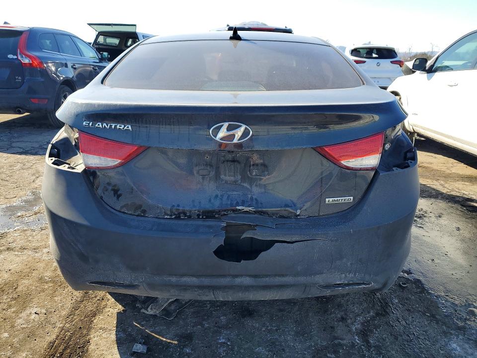 Photo 6 from auction – 2012 HYUNDAI ELANTRA GL with VIN 5NPDH4AE1CH082579