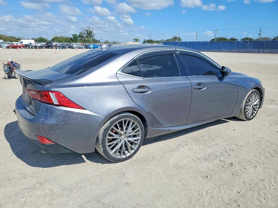 Photo 3 from auction – 2016 LEXUS IS with VIN JTHBA1D2XG5010117