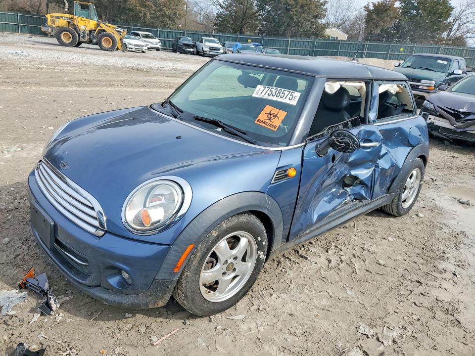 MINI COOPER 2011 with VIN WMWSU3C55BT097491 - Photo from auction
