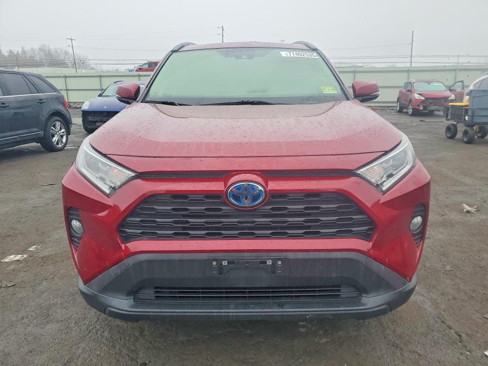 Photo 5 from auction – 2021 TOYOTA RAV4 XLE P with VIN JTMB6RFV5MD013050