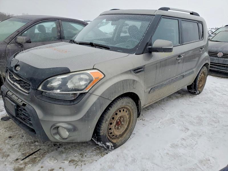 KIA SOUL + 2013 with VIN KNDJT2A60D7637414 - Photo from auction