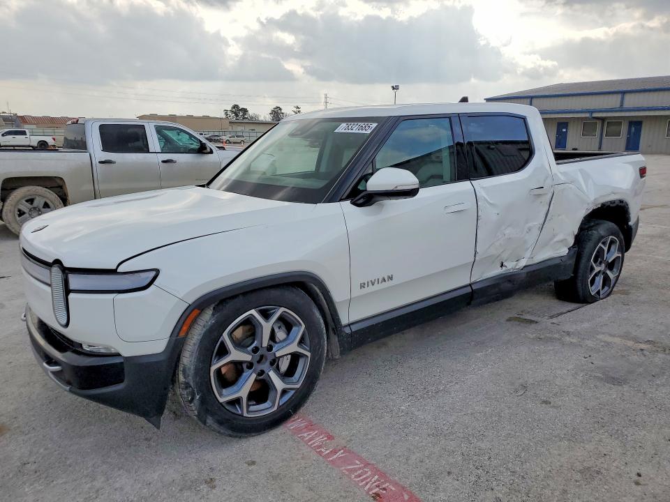 RIVIAN R1T ADVENT 2023 with VIN 7FCTGBAA5PN028668 - Photo from auction
