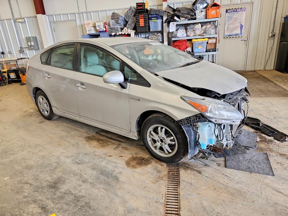 Photo 4 from auction – 2011 TOYOTA PRIUS with VIN JTDKN3DU4B0311944