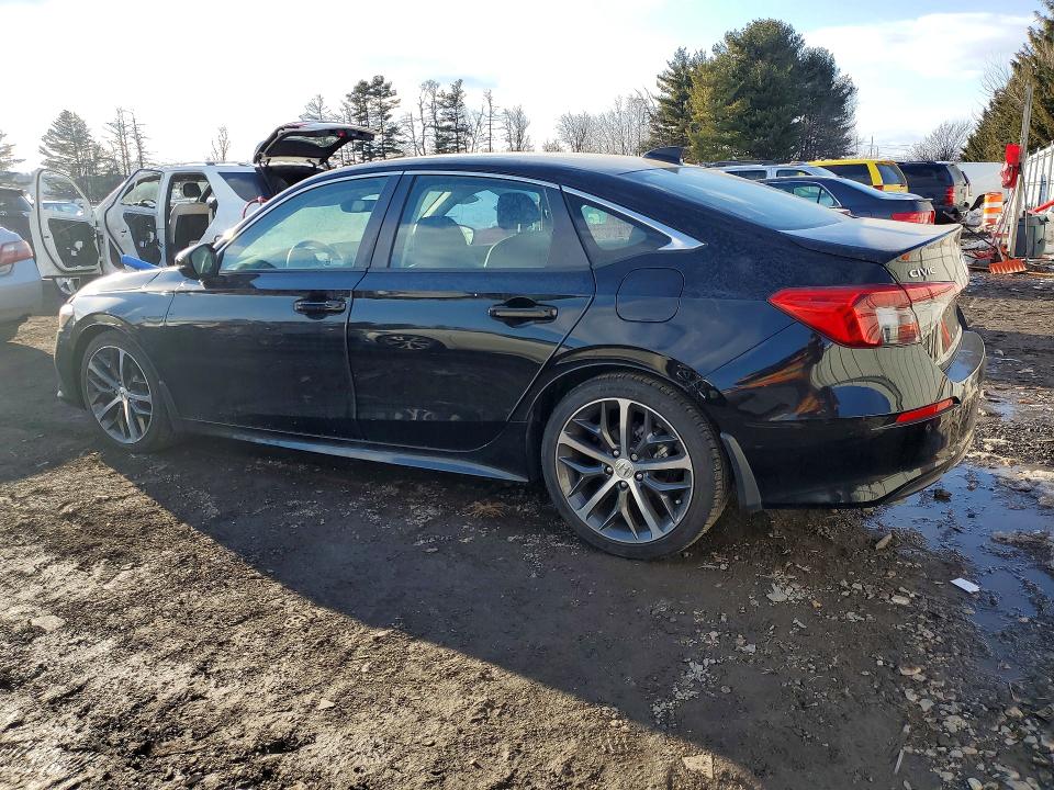 Photo 2 from auction – 2023 HONDA CIVIC with VIN 2HGFE1F90PH305075