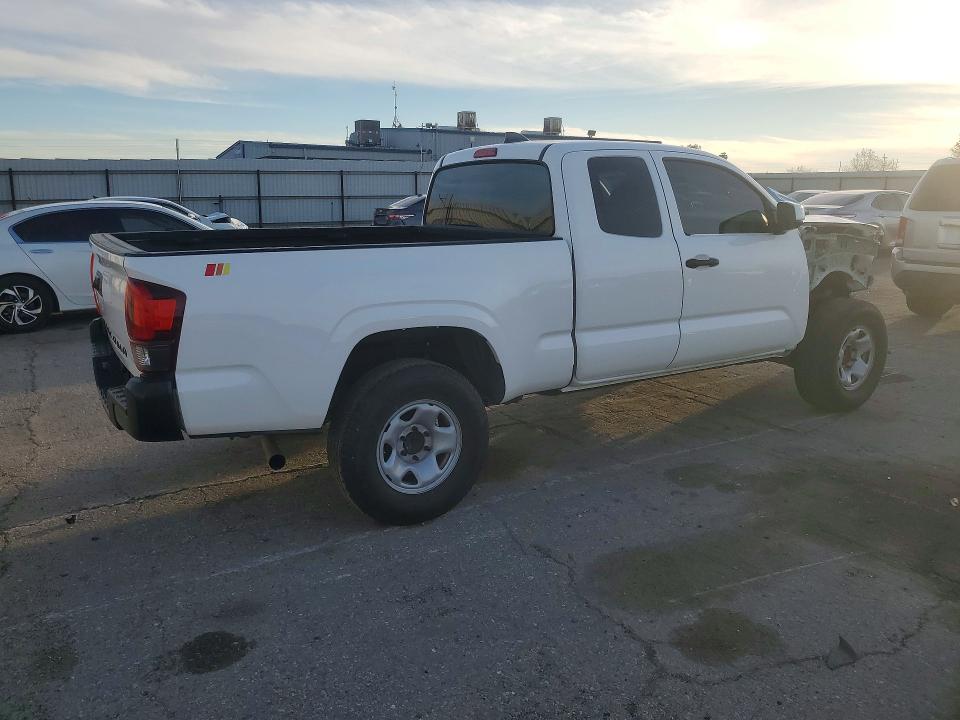 Photo 3 from auction – 2022 TOYOTA TACOMA with VIN 3TYRX5GN1NT049833