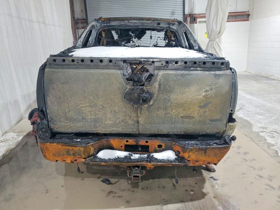 Photo 6 from auction – 2007 CHEVROLET AVALANCHE with VIN 3GNFK12337G269110