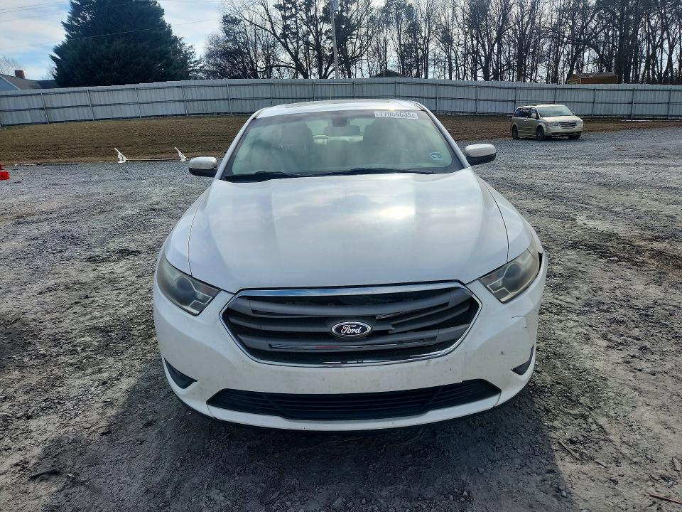 Photo 5 from auction – 2014 FORD TAURUS SEL with VIN 1FAHP2E87EG130550