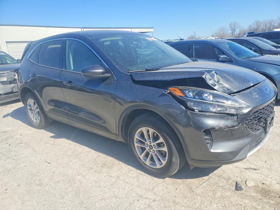 Photo 4 from auction – 2020 FORD ESCAPE with VIN 1FMCU9G63LUC36439