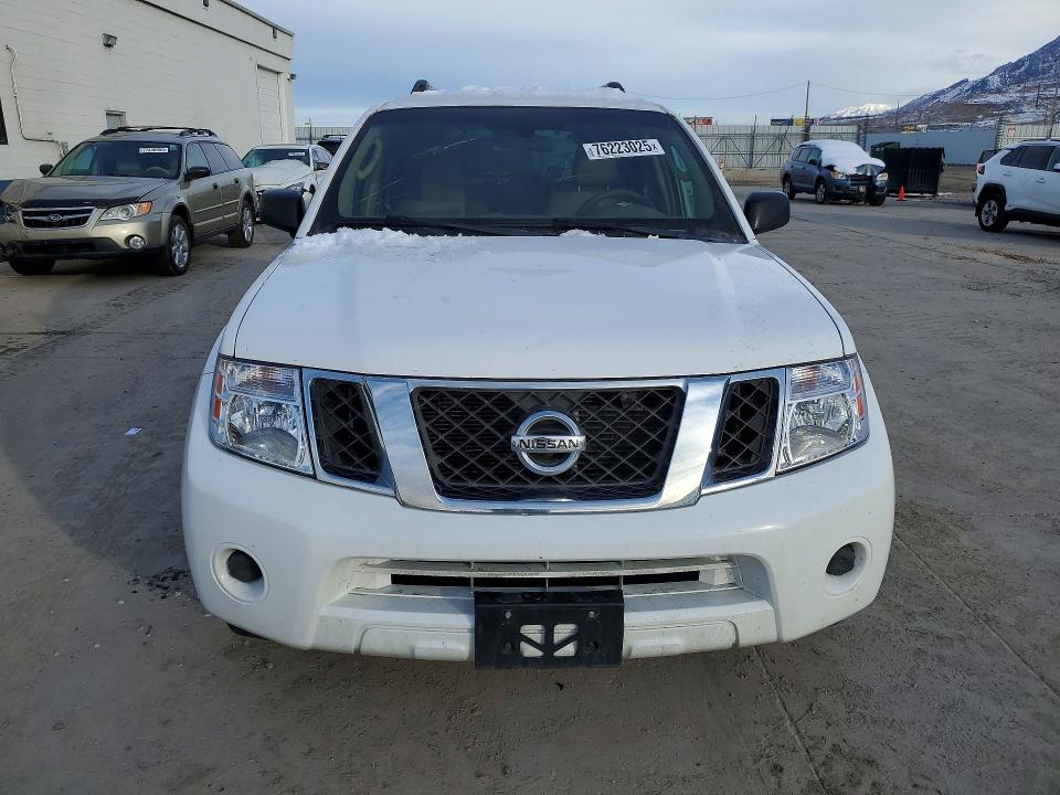 Photo 5 from auction – 2011 NISSAN PATHFINDER with VIN 5N1AR1NN6BC623186