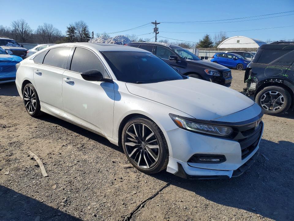 Photo 4 from auction – 2020 HONDA ACCORD with VIN NJ1496E