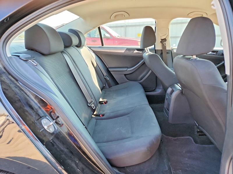 Photo 10 from auction – 2016 VOLKSWAGEN JETTA SE with VIN 3VWD67AJ7GM371791