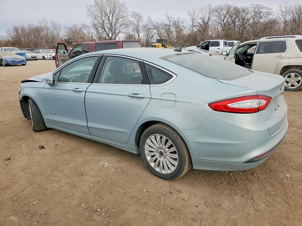 Photo 2 from auction – 2014 FORD FUSION with VIN 3FA6P0LUXER111110