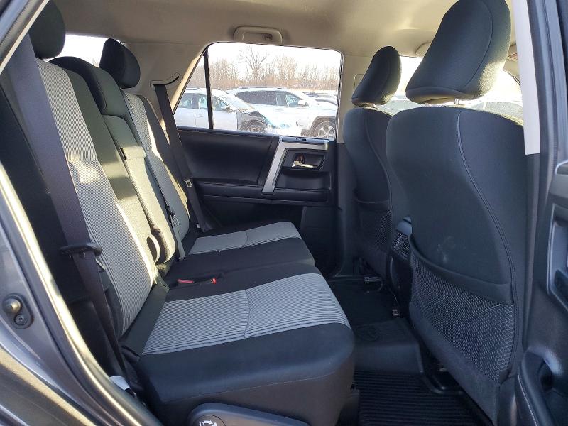 Foto 11 de la subasta – 2016 TOYOTA 4RUNNER SR con VIN JTEBU5JR8G5401490