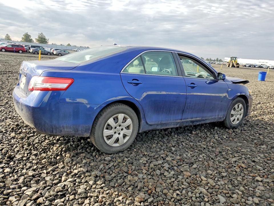 Photo 3 from auction – 2011 TOYOTA CAMRY with VIN 4T1BF3EK7BU745922