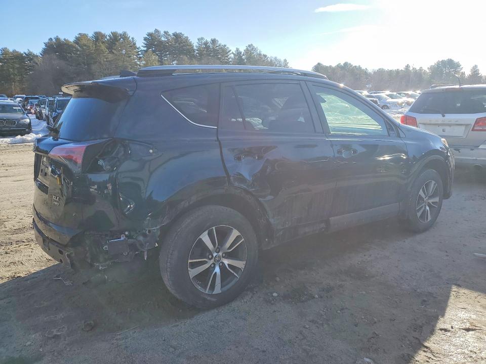 Photo 3 from auction – 2018 TOYOTA RAV4 ADVEN with VIN JTMRFREV8JJ189362