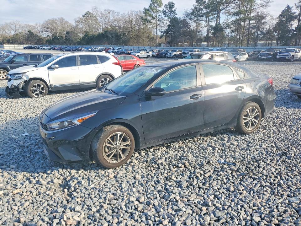 KIA FORTE 2023 with VIN 3KPF24AD3PE630660 - Photo from auction